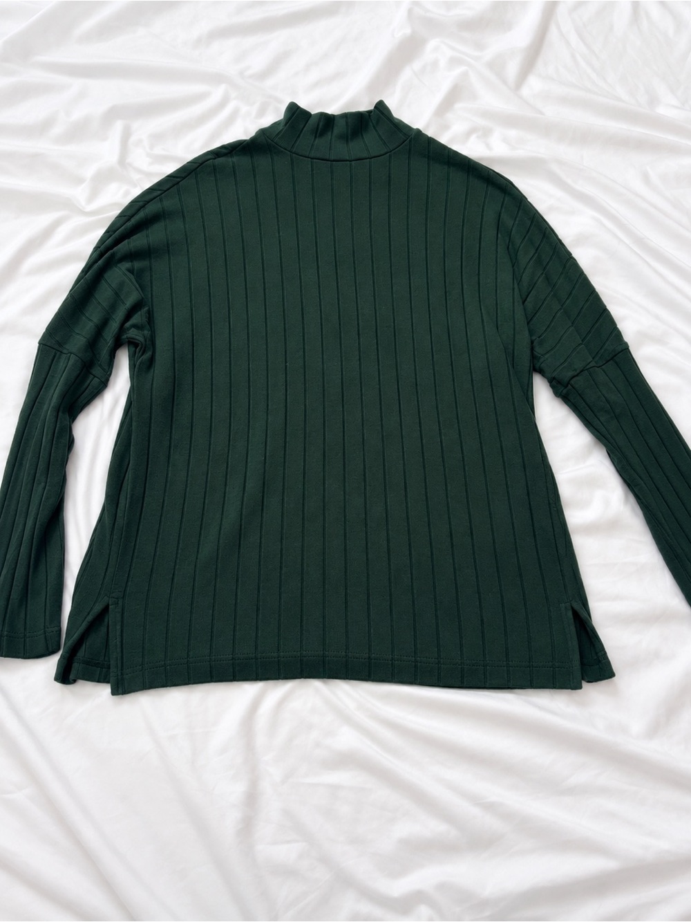Ribbed Mock Neck Sweater in Deep Green